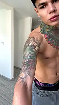 xavierblak Show in webcam