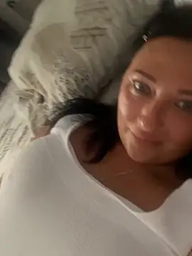 ksuha11's Webcam Show