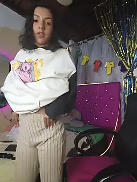DaliaKhemuのライブXXXチャット