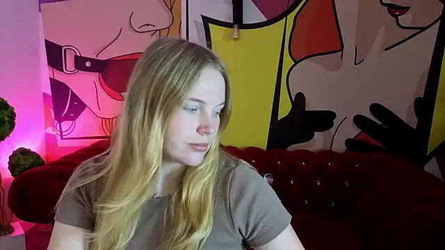 NikkyReyyy's Live XXX Chat