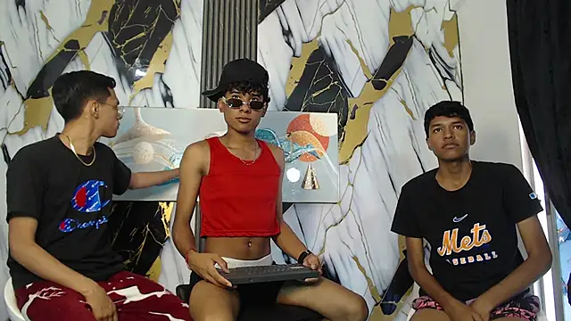 THREE_BLACK Webcamshow