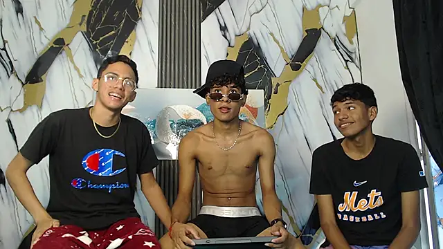 THREE_BLACK's Webcam Show