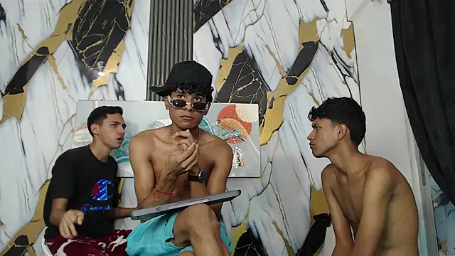 THREE_BLACK Webcam Show