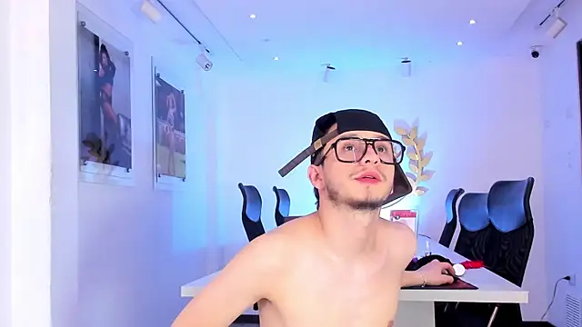 MaiaLopez's Webcam Show