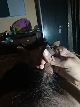 הופעת וובקאם של Medium_dick69