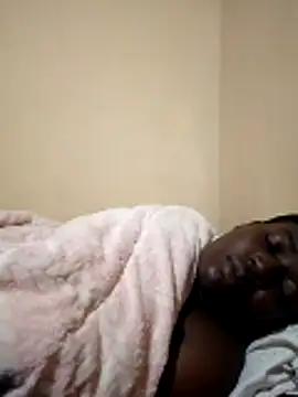 Africanpetite254 Adlı Modelin Canlı Sohbet Odası