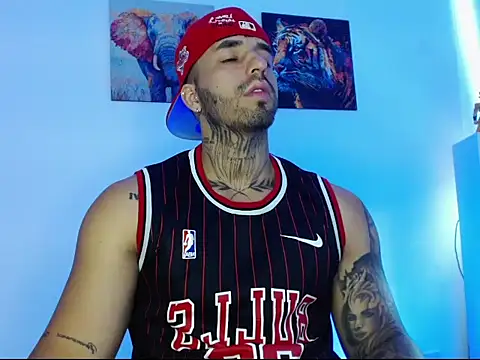 Jacobb_Phoenix Show in webcam