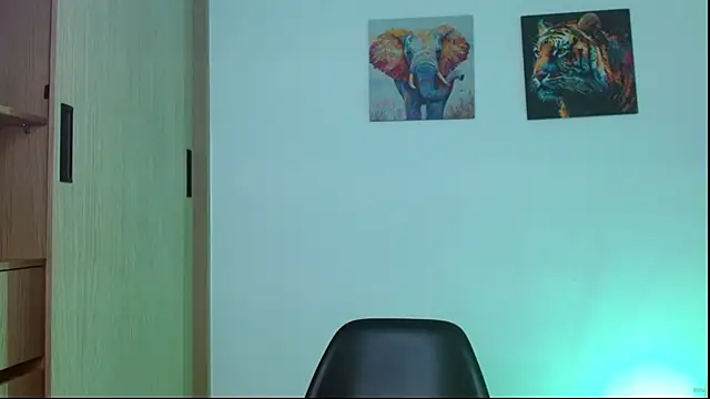 Jacobb_Phoenix Show in webcam