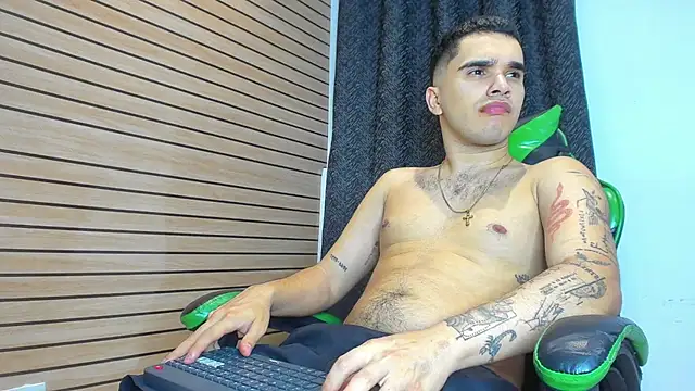 Brandoncrew Webcam Show