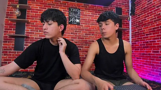 Hoot_boyss_ Pertunjukan Webcam