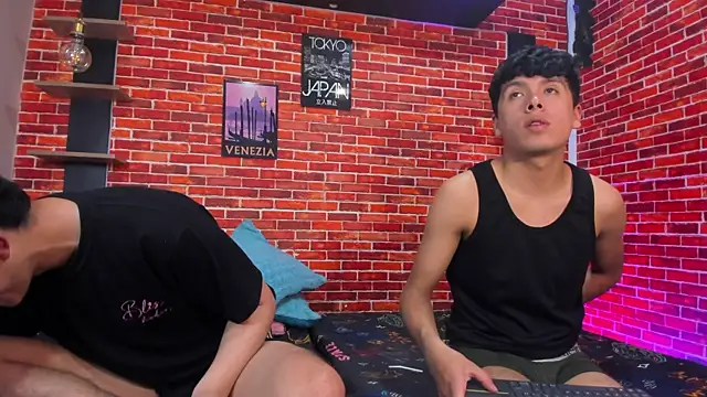 Hoot_boyss_ Show Webcam