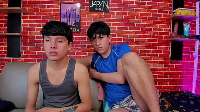 Hoot_boyss_ Adlı Modelin Web Kamerası Şovu