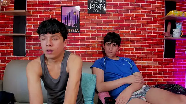 Hoot_boyss_ Adlı Modelin Web Kamerası Şovu