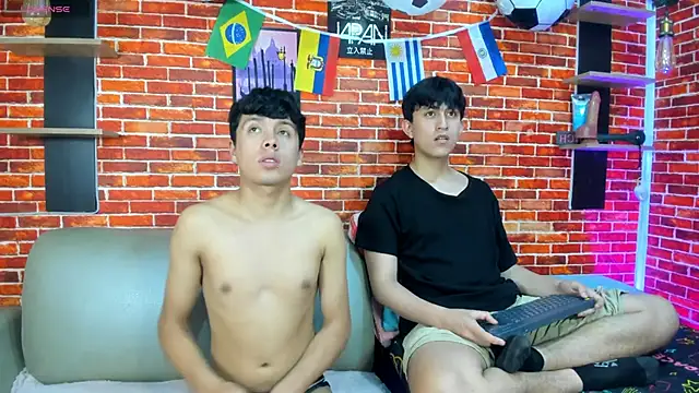 Hoot_boyss_ Show Webcam