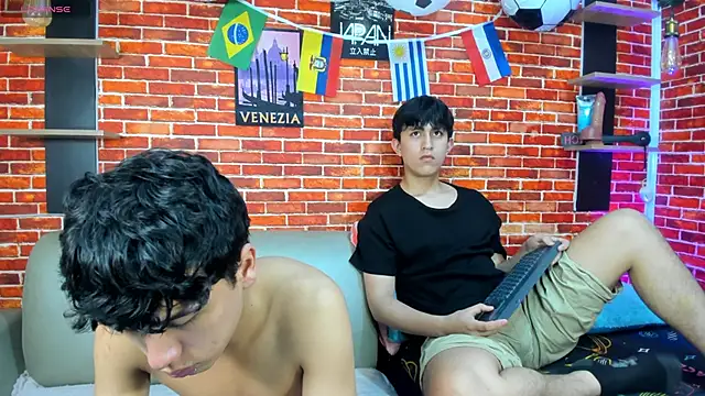 Hoot_boyss_ 网络视讯表演