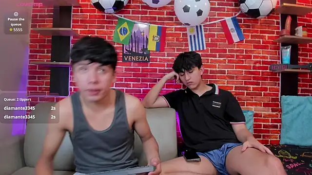 Hoot_boyss_ Adlı Modelin Web Kamerası Şovu
