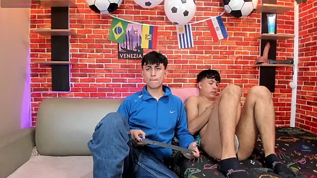 Webkamerová show Hoot_boyss_