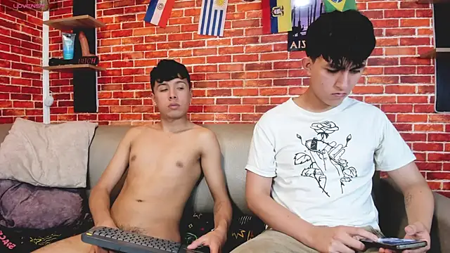 Show de Hoot_boyss_ na webcam