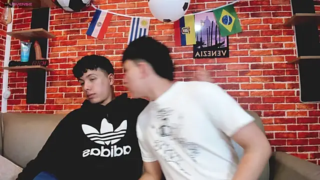 Hoot_boyss_ 在線直播表演