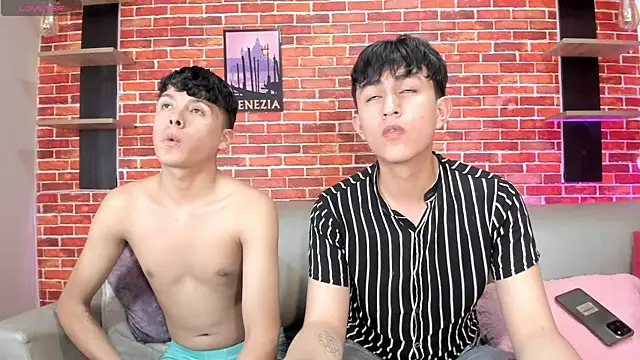 Hoot_boyss_ Show Webcam