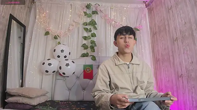 Hoot_boyss_のウェブカメラショー