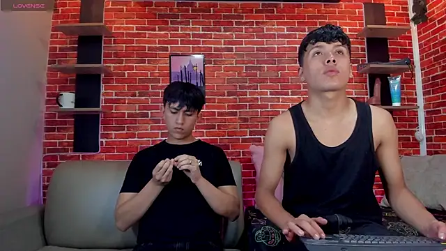Hoot_boyss_ 在線直播表演