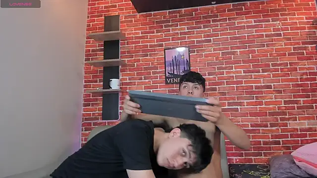 Hoot_boyss_ Шоу с уебкамера