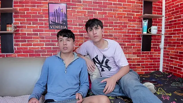 Hoot_boyss_ Webcam Show
