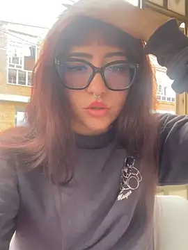 Chat +18 de SeraphineSL ao vivo