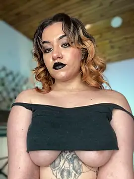 Chatroom XXX en direct de NikkiNix