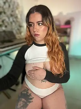 Czat XXX na żywo – NikkiNix