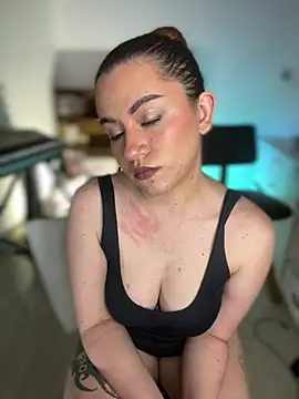 NikkiNix – Live XXX-chat