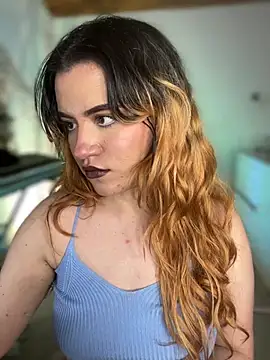NikkiNix live XXX chat