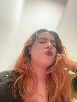 NikkiNix Chat XXX in diretta
