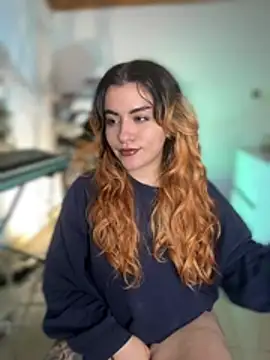 NikkiNix Adlı Modelin Canlı XXX Sohbeti