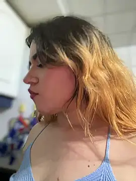NikkiNix live XXX chat