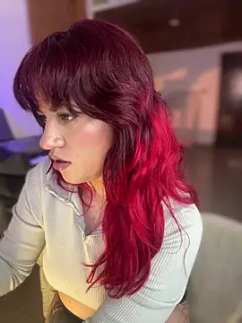 NikkiNix Adlı Modelin Canlı XXX Sohbeti