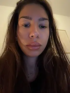 عرض كام Alexbrune