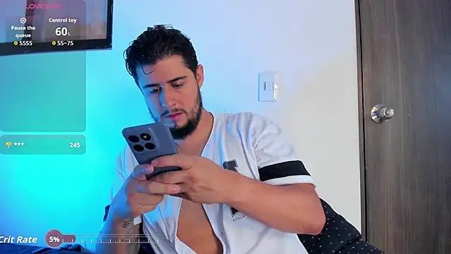 Ryan_evannss_ Show in webcam