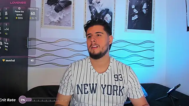 Ryan_evannss_: διαδικτυακό σόου στην κάμερα