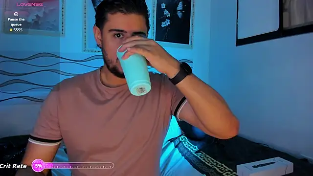 Ryan_evannss_: διαδικτυακό σόου στην κάμερα