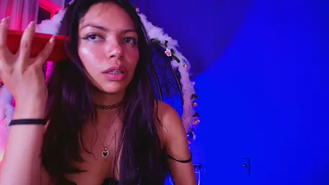 GoddessJulieta_ Chat XXX in diretta