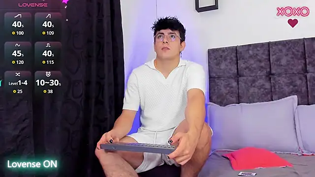 Demian_Fox1n Webbikameraesitys