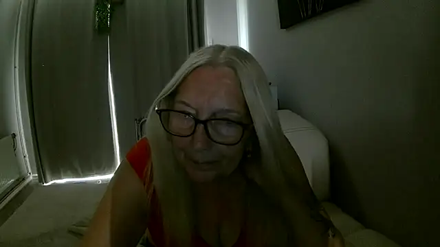 Chanel-56 Chat XXX in diretta