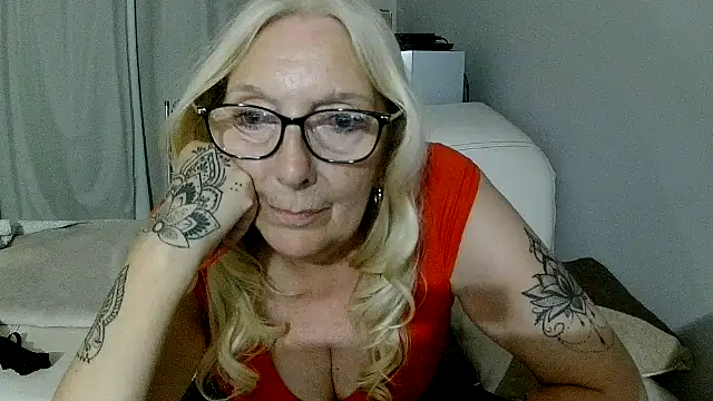 Chanel-56's Live XXX Chat