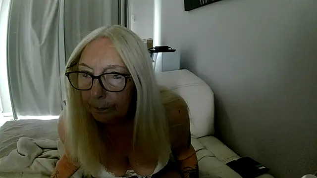 Chanel-56 Webcam Show