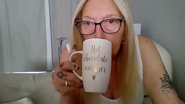 Chanel-56 Show in webcam