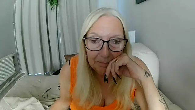 Chat +18 de Chanel-56 ao vivo