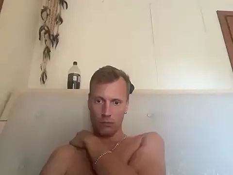 Pokazy przed kamerką – CBT_slutty