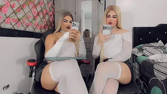 Show de Thiara_veky_ na webcam